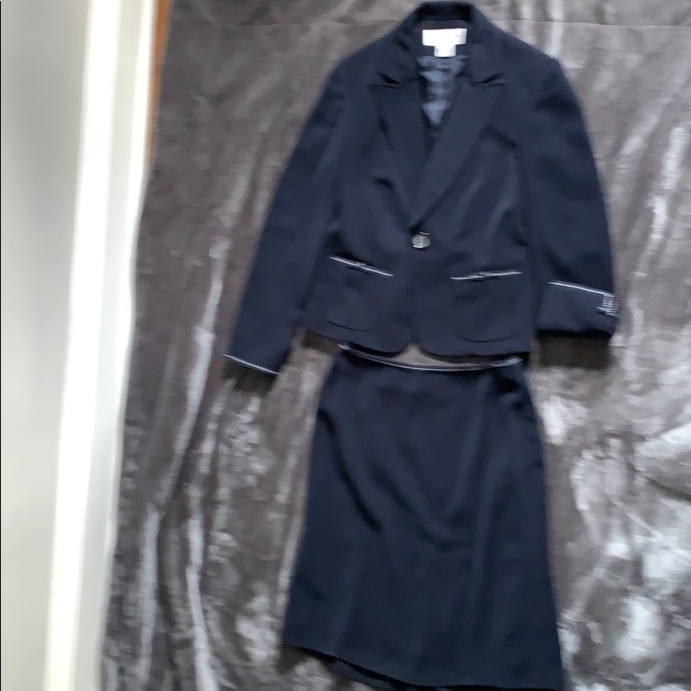 Jones New York Suit size 2P